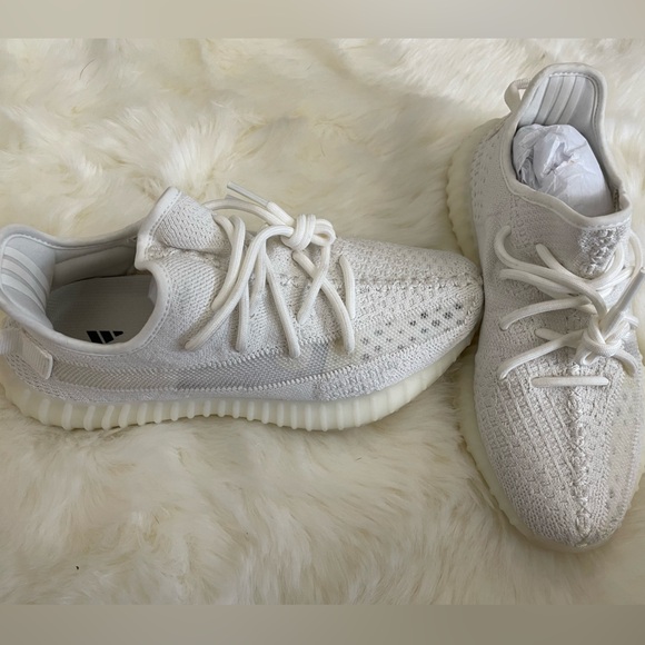 Yeezy - Picture 4 of 6